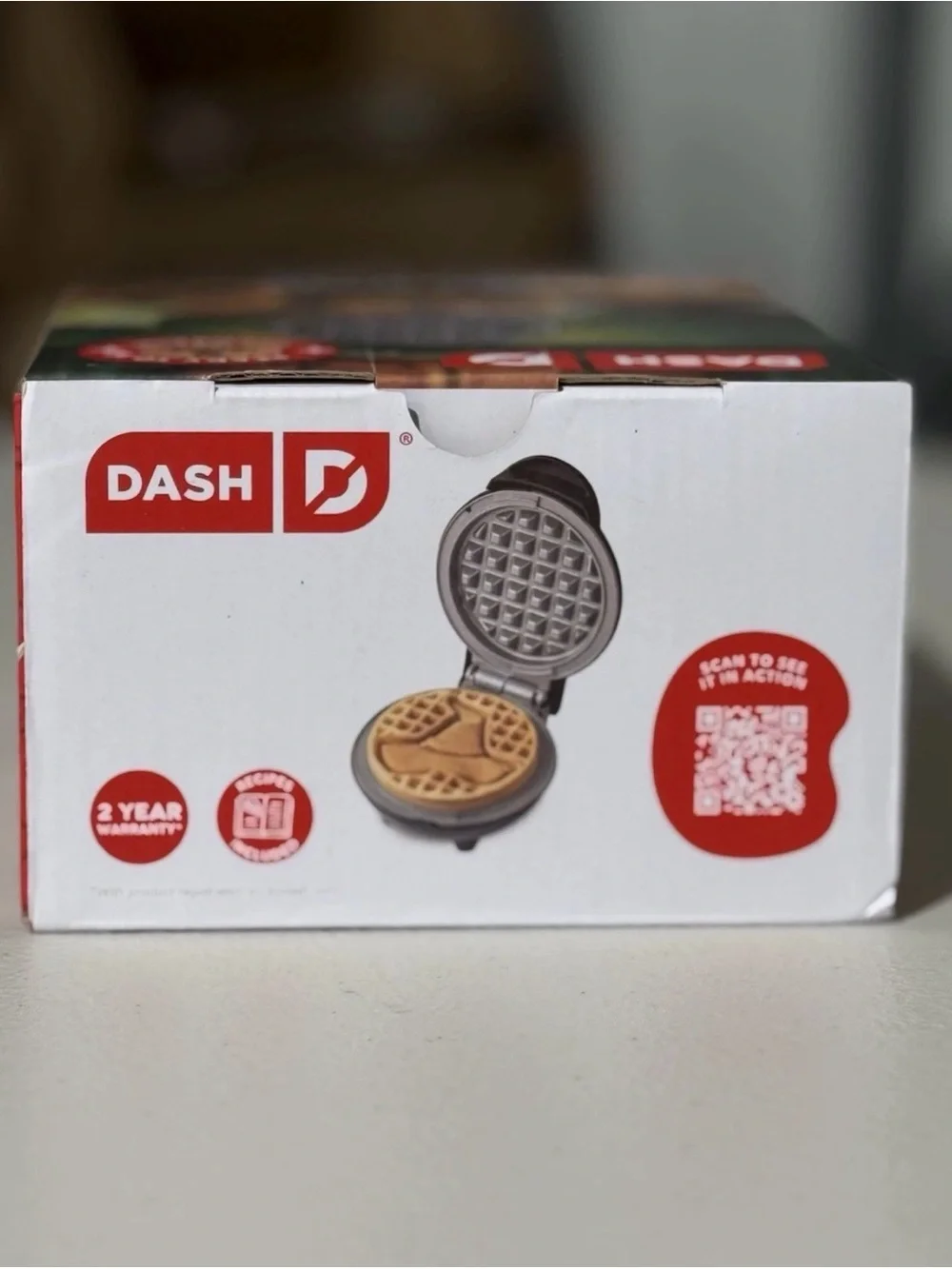 Ash Witch Hat Mini Waffle Maker in Black